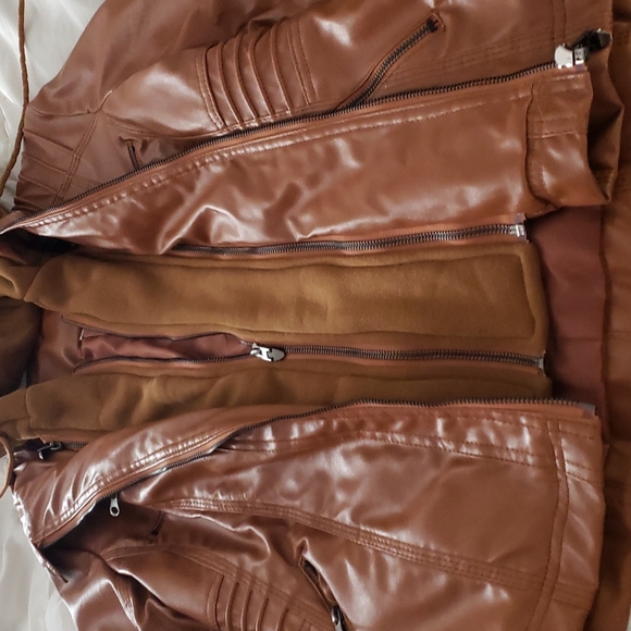 Jacket - Picture 4 of 10